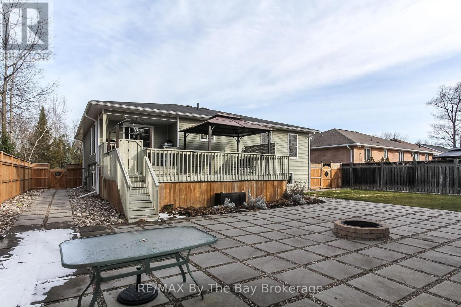 99 Lily Drive, Wasaga Beach, Ontario  L9Z 2Z2 - Photo 23 - S12938126
