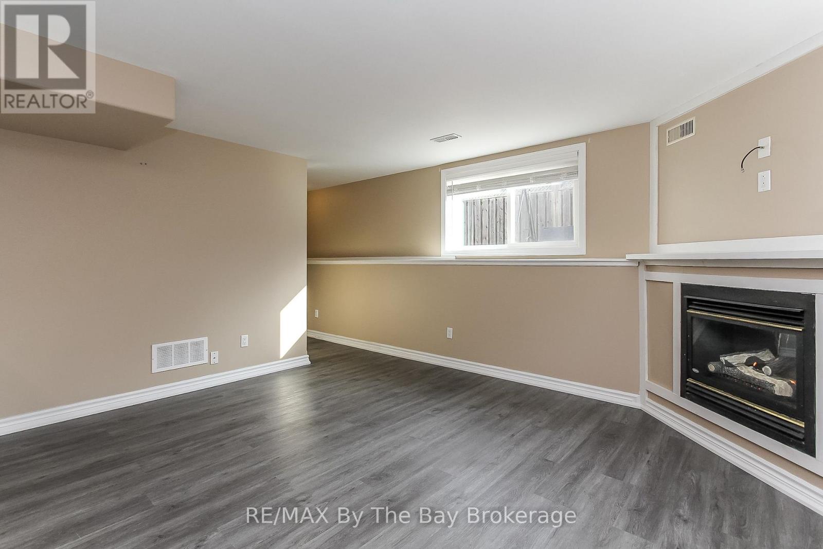 99 Lily Drive, Wasaga Beach, Ontario  L9Z 2Z2 - Photo 41 - S12938126