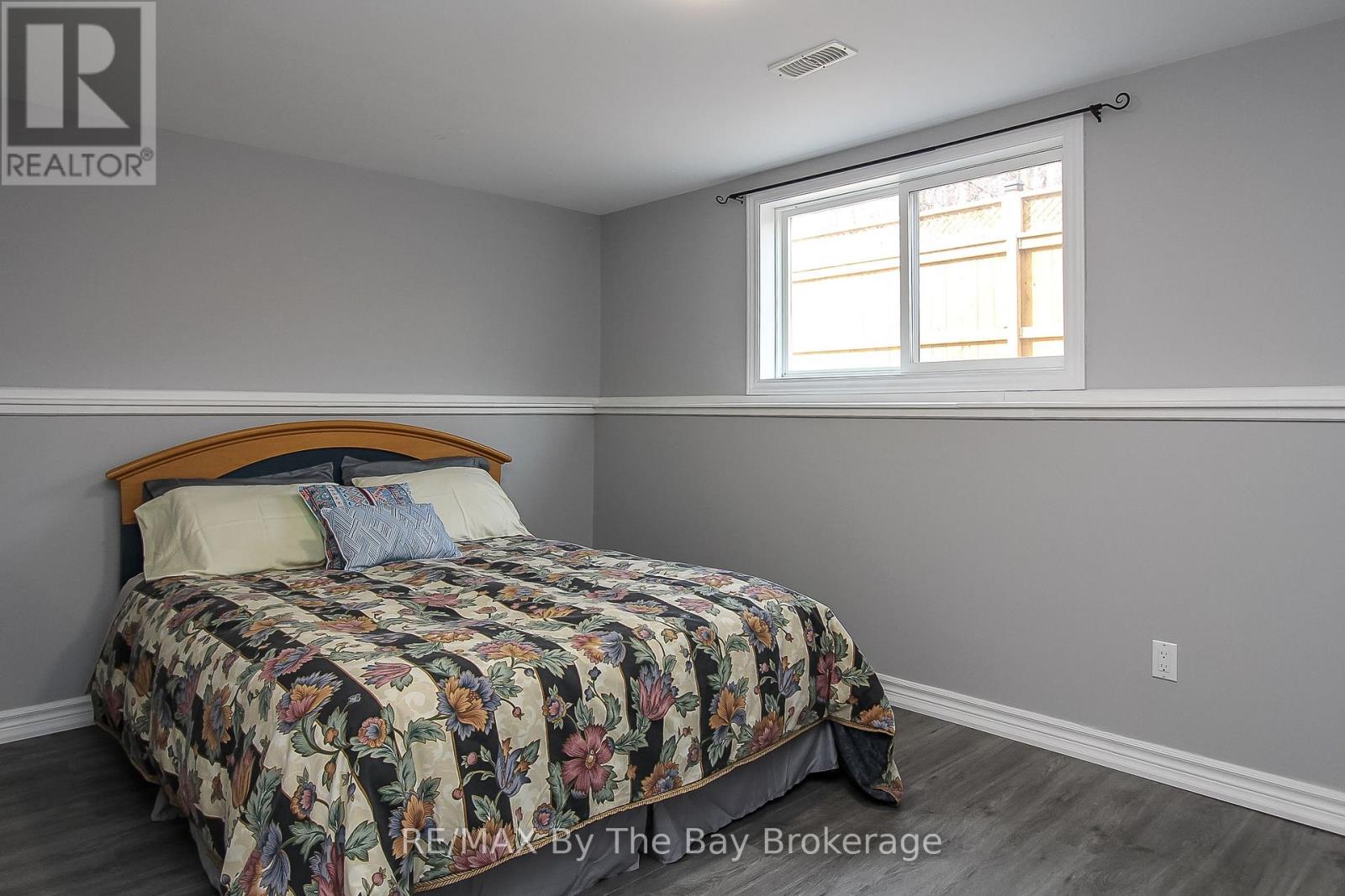 99 Lily Drive, Wasaga Beach, Ontario  L9Z 2Z2 - Photo 48 - S12938126