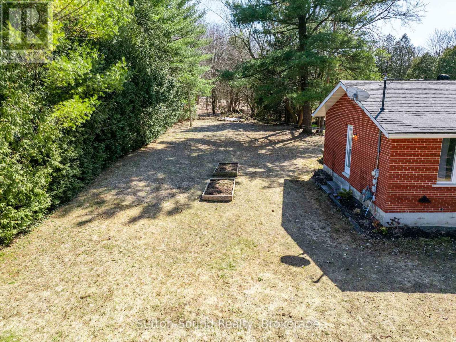 102710 Grey Road 18, Georgian Bluffs, Ontario  N4K 5N6 - Photo 27 - X12938134