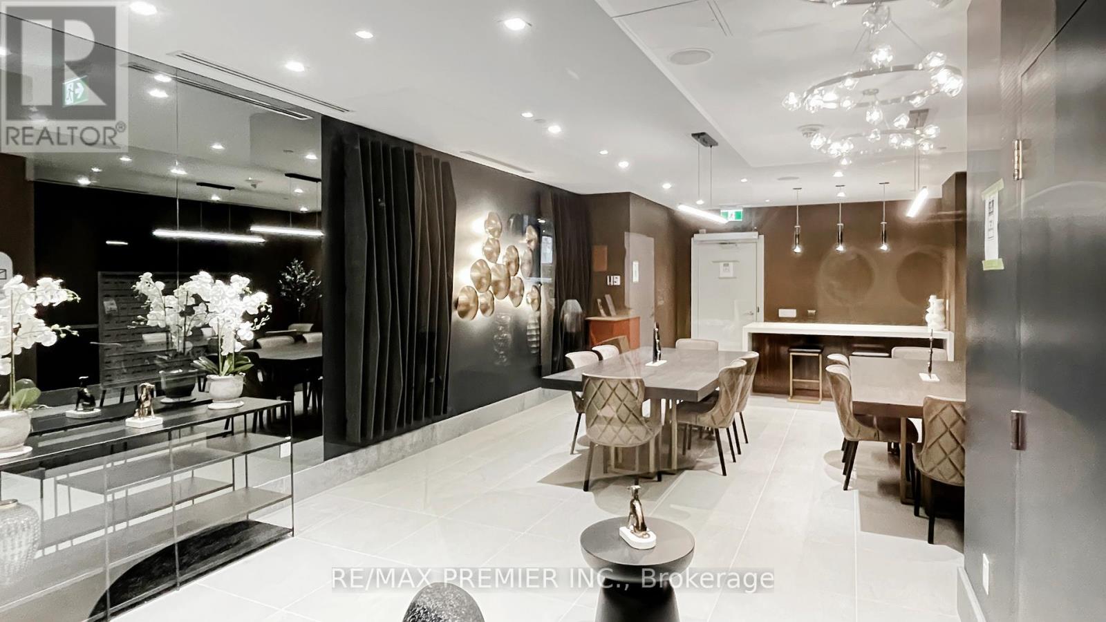 3711 - 8 Widmer Street, Toronto, Ontario  M5V 0W6 - Photo 30 - C12938130