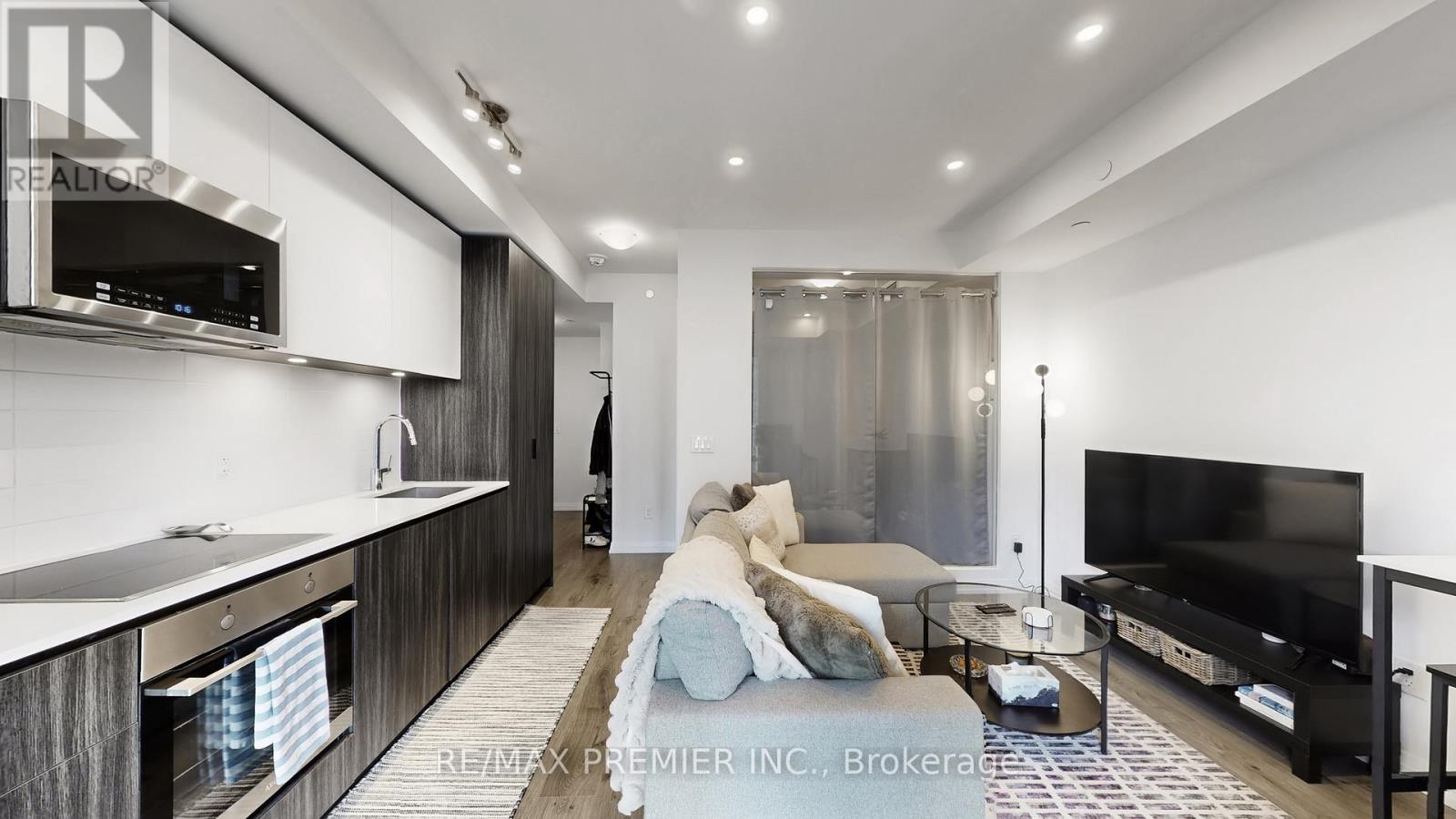 3711 - 8 Widmer Street, Toronto, Ontario  M5V 0W6 - Photo 7 - C12938130