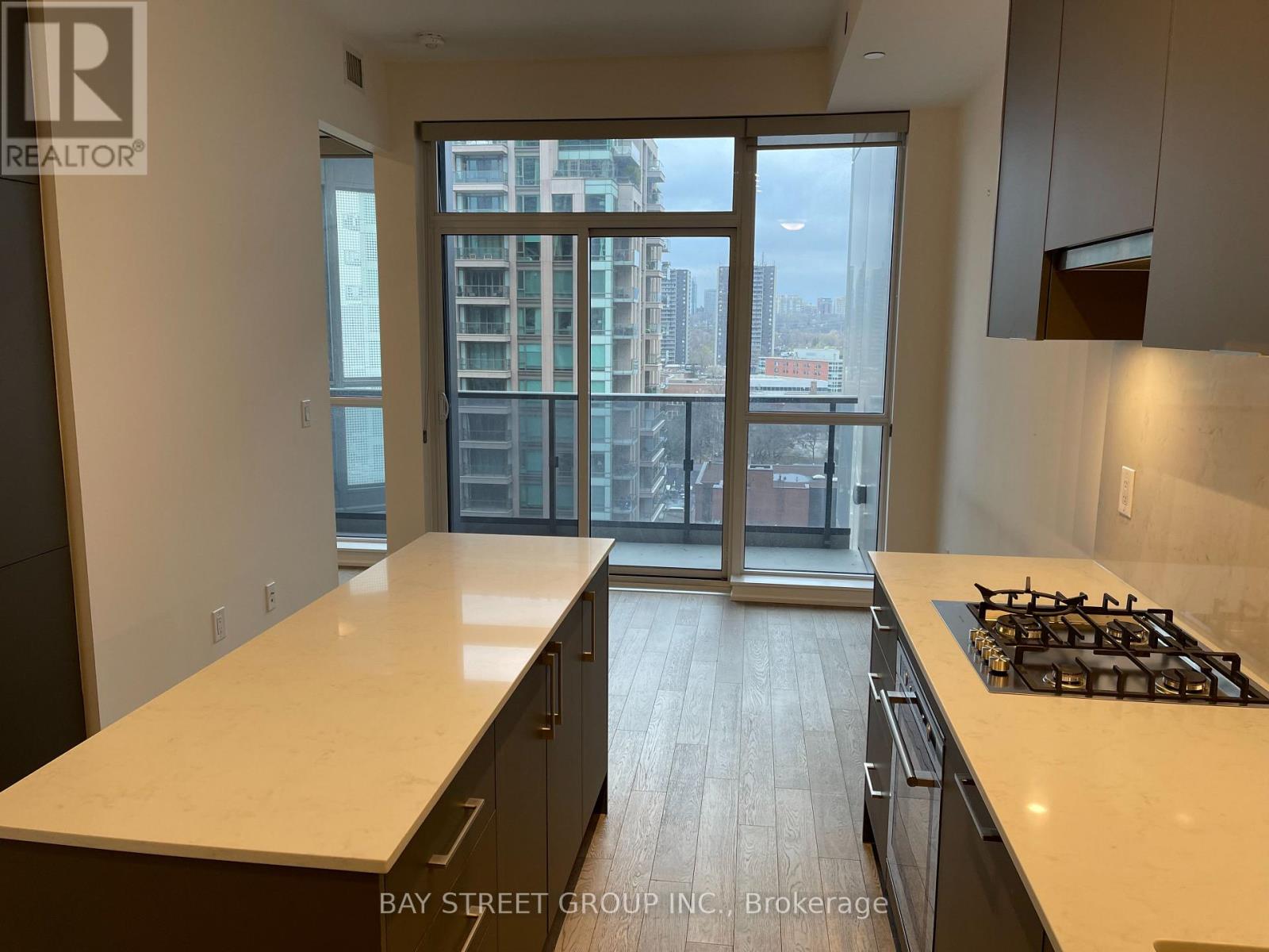 1105 - 88 Cumberland Street, Toronto (Annex), Ontario  M5R 1A3 - Photo 5 - C12938140