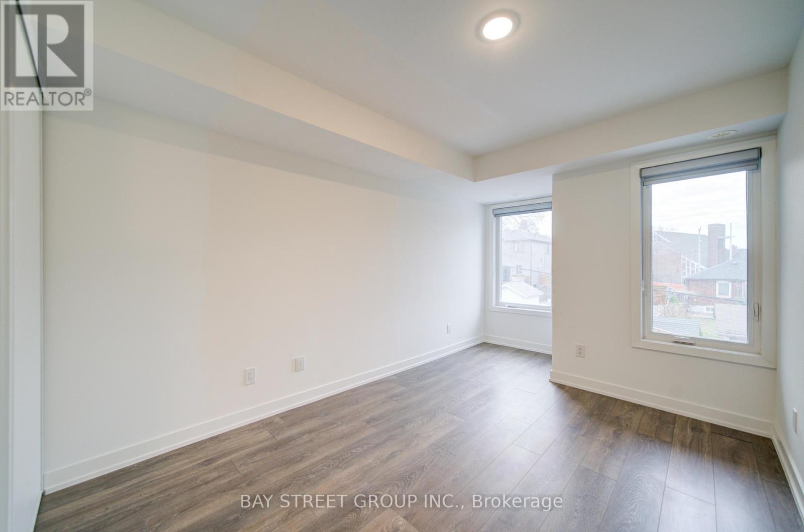 7 - 1479 O'connor Drive, Toronto, Ontario  M4B 0A7 - Photo 22 - E12938102