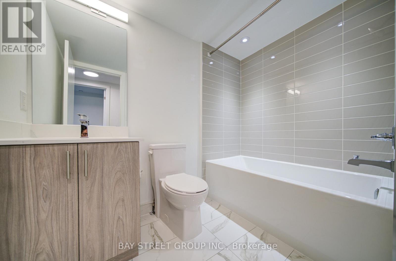 7 - 1479 O'connor Drive, Toronto, Ontario  M4B 0A7 - Photo 24 - E12938102