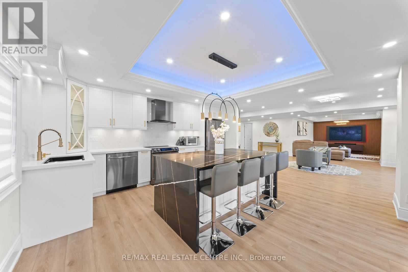 67 Rolling Green Court, Vaughan (Kleinburg), Ontario  L4H 4K7 - Photo 38 - N12938098