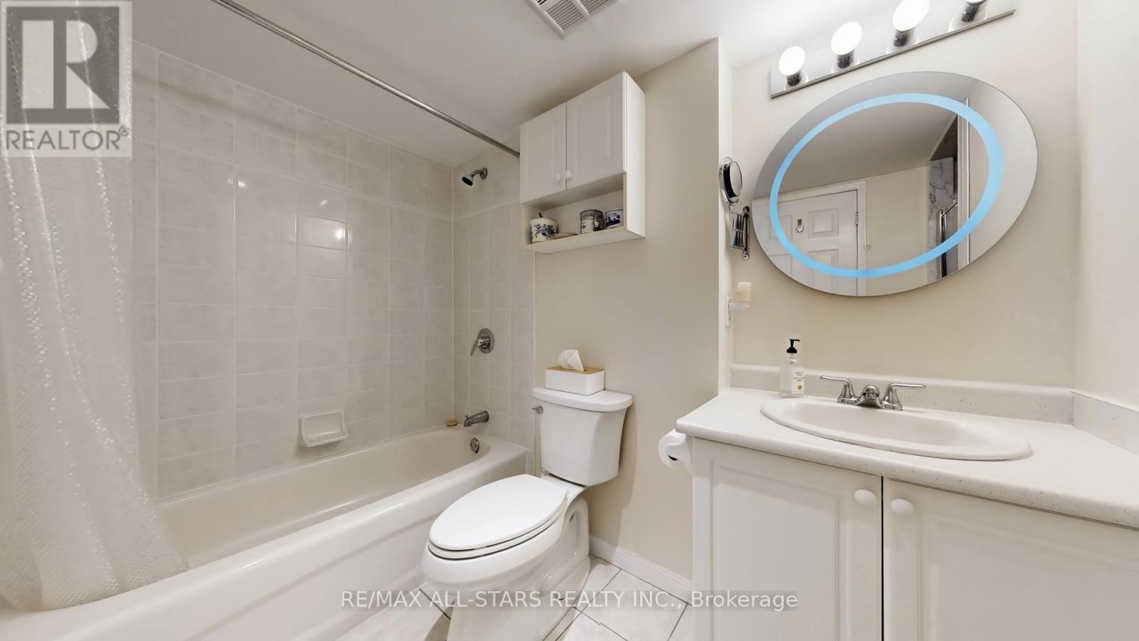 327 - 900 Bogart Mill Trail, Newmarket, Ontario  L3Y 8V5 - Photo 17 - N12938136