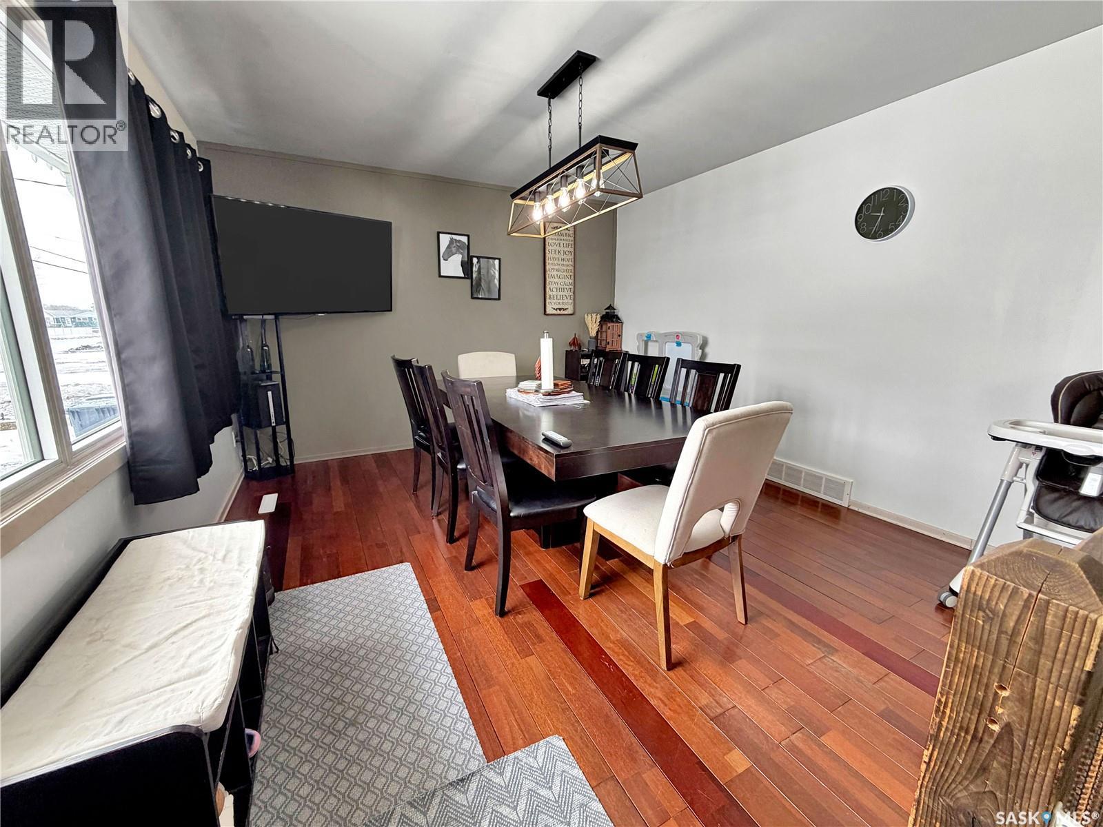 737 Sumner Street, Esterhazy, Saskatchewan  S0A 0X0 - Photo 4 - SK031592