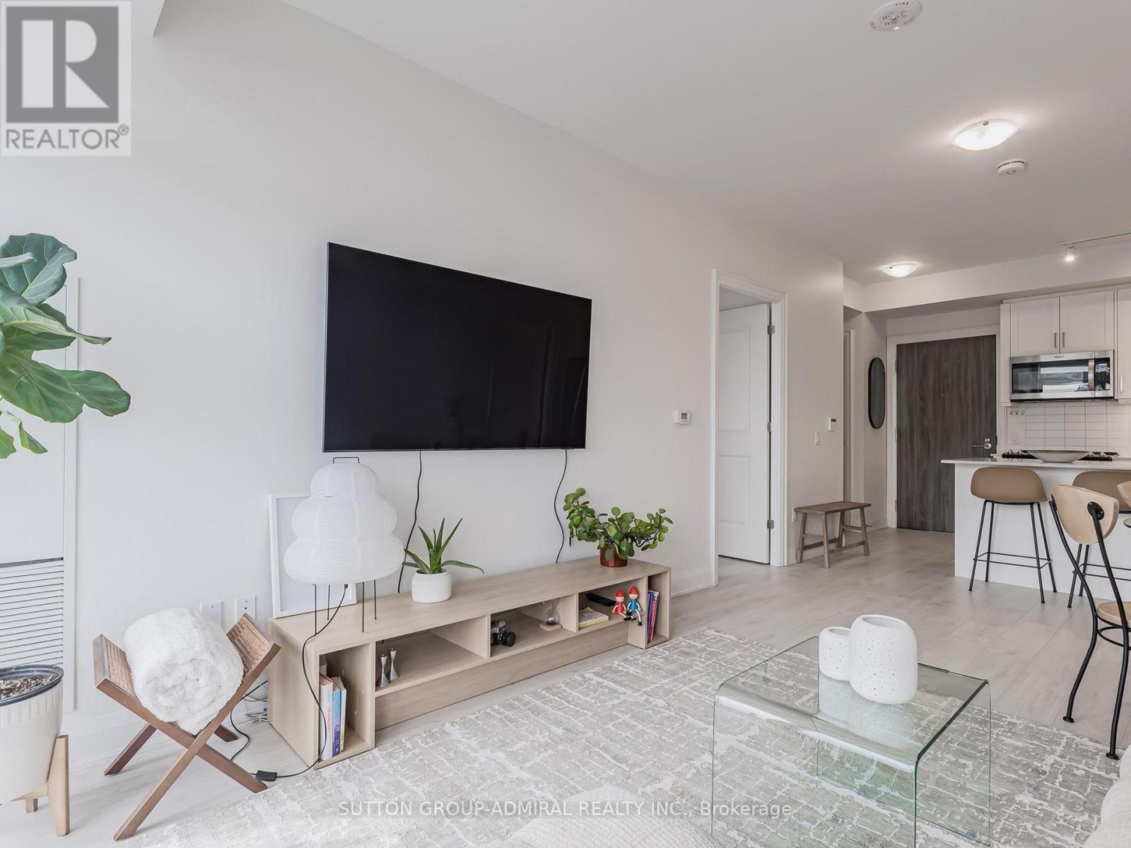 706 - 20 Gatineau Drive, Vaughan, Ontario  L4J 0L2 - Photo 4 - N12922526