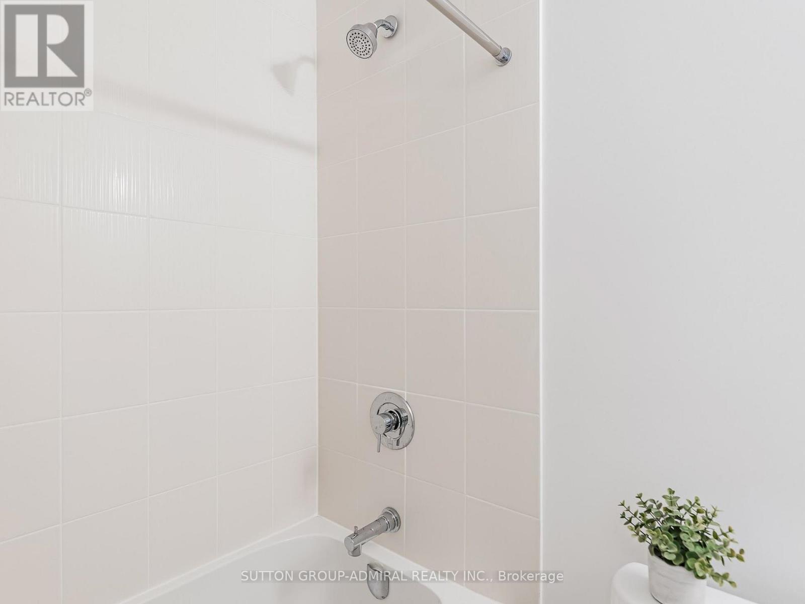 706 - 20 Gatineau Drive, Vaughan, Ontario  L4J 0L2 - Photo 16 - N12922526