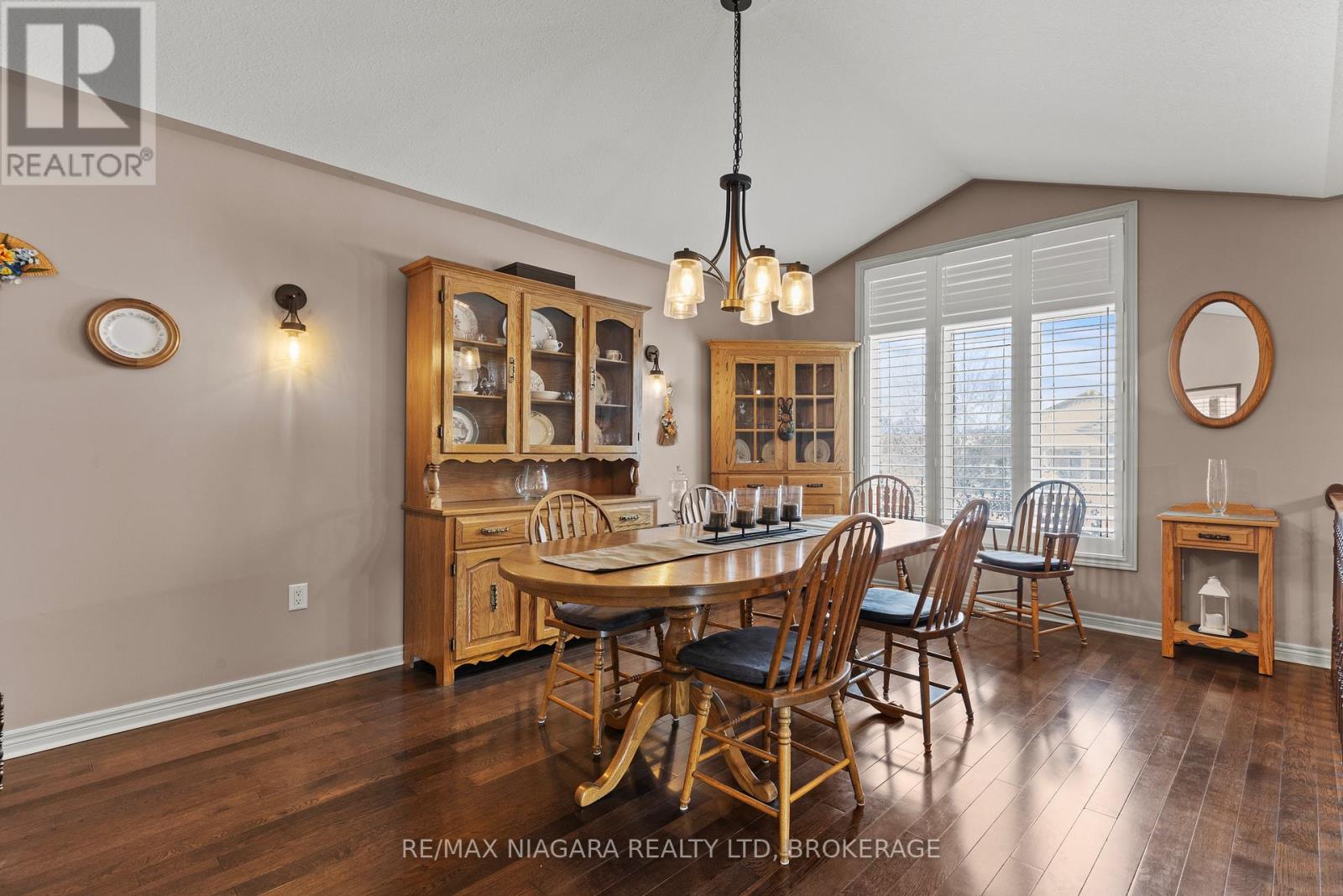 129 Wellbrook Avenue, Welland, Ontario  L3C 7M8 - Photo 4 - X12715286