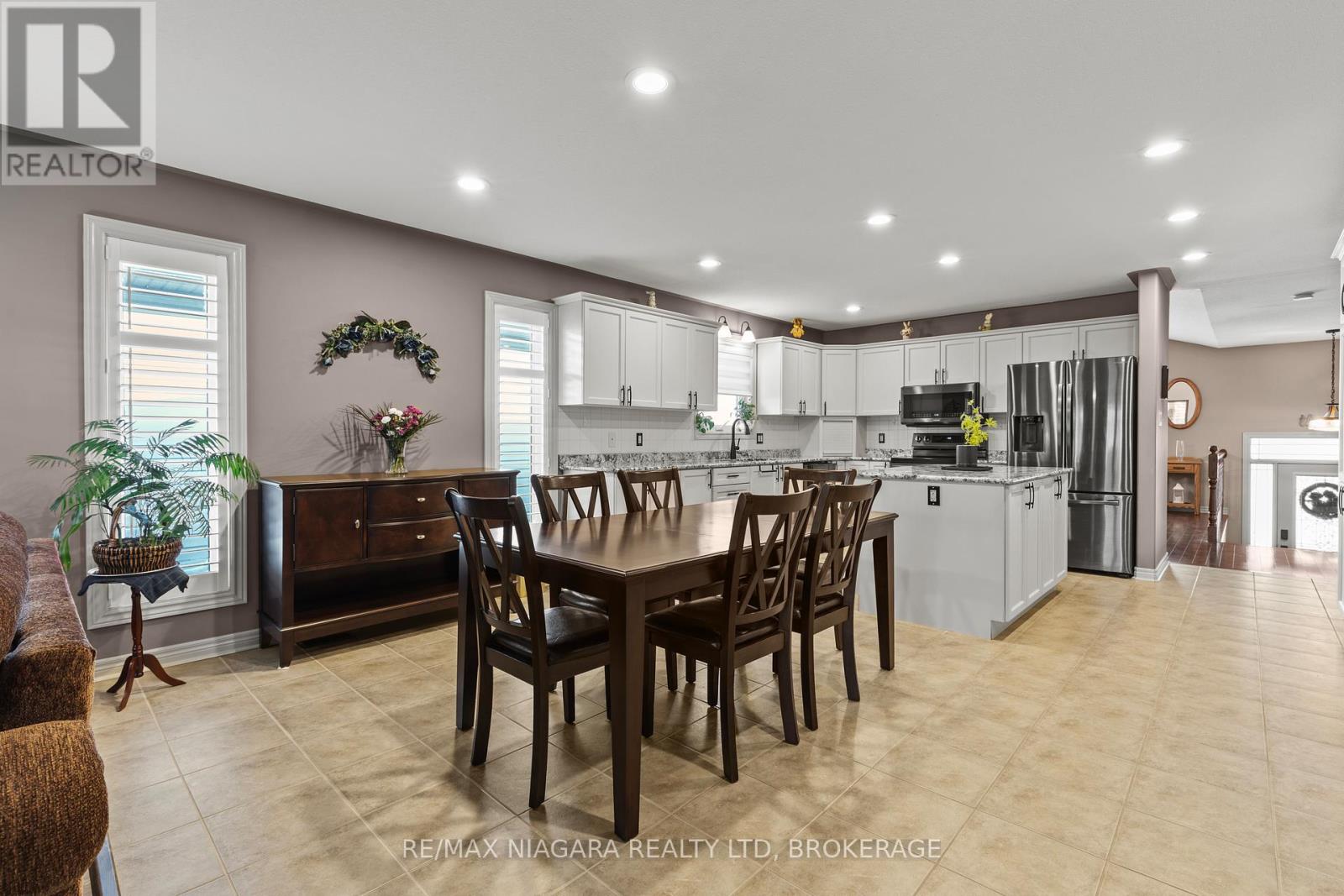 129 Wellbrook Avenue, Welland, Ontario  L3C 7M8 - Photo 9 - X12715286