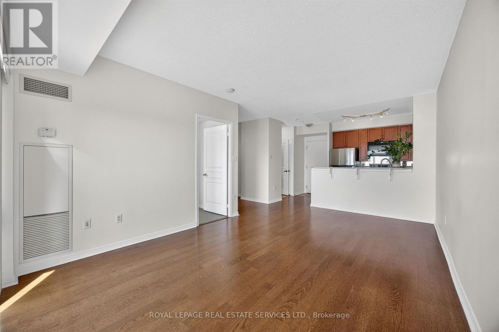 620 - 2495 Dundas Street W, Toronto (High Park North), Ontario  M6P 1X4 - Photo 11 - W12938096