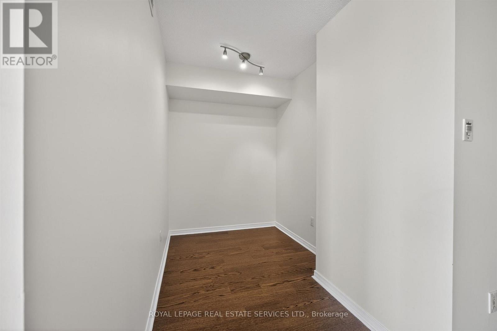 620 - 2495 Dundas Street W, Toronto (High Park North), Ontario  M6P 1X4 - Photo 18 - W12938096