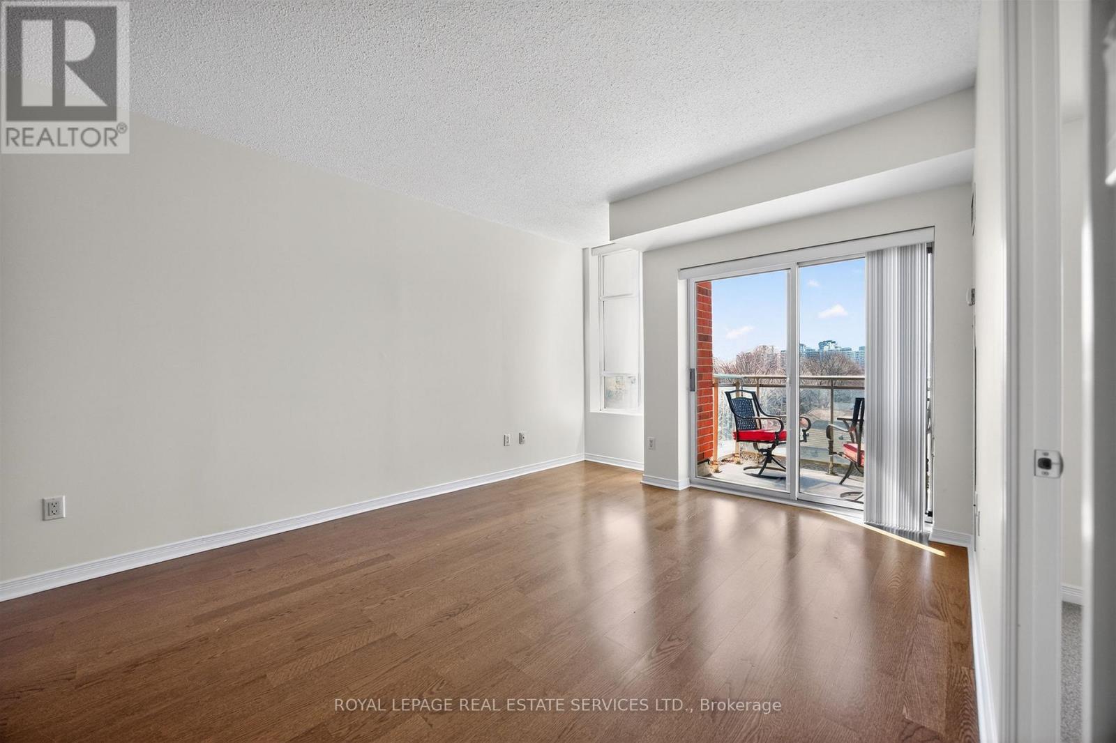 620 - 2495 Dundas Street W, Toronto (High Park North), Ontario  M6P 1X4 - Photo 8 - W12938096