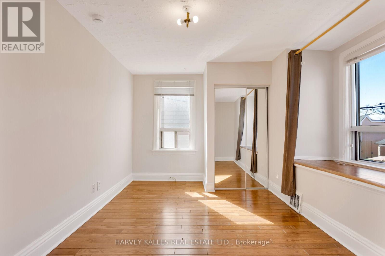 Upper - 429 Margueretta Street, Toronto, Ontario  M6H 3S6 - Photo 24 - W12938100