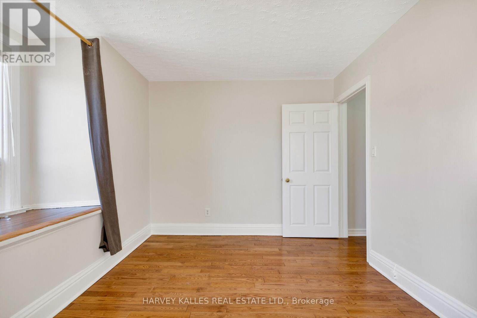 Upper - 429 Margueretta Street, Toronto, Ontario  M6H 3S6 - Photo 25 - W12938100