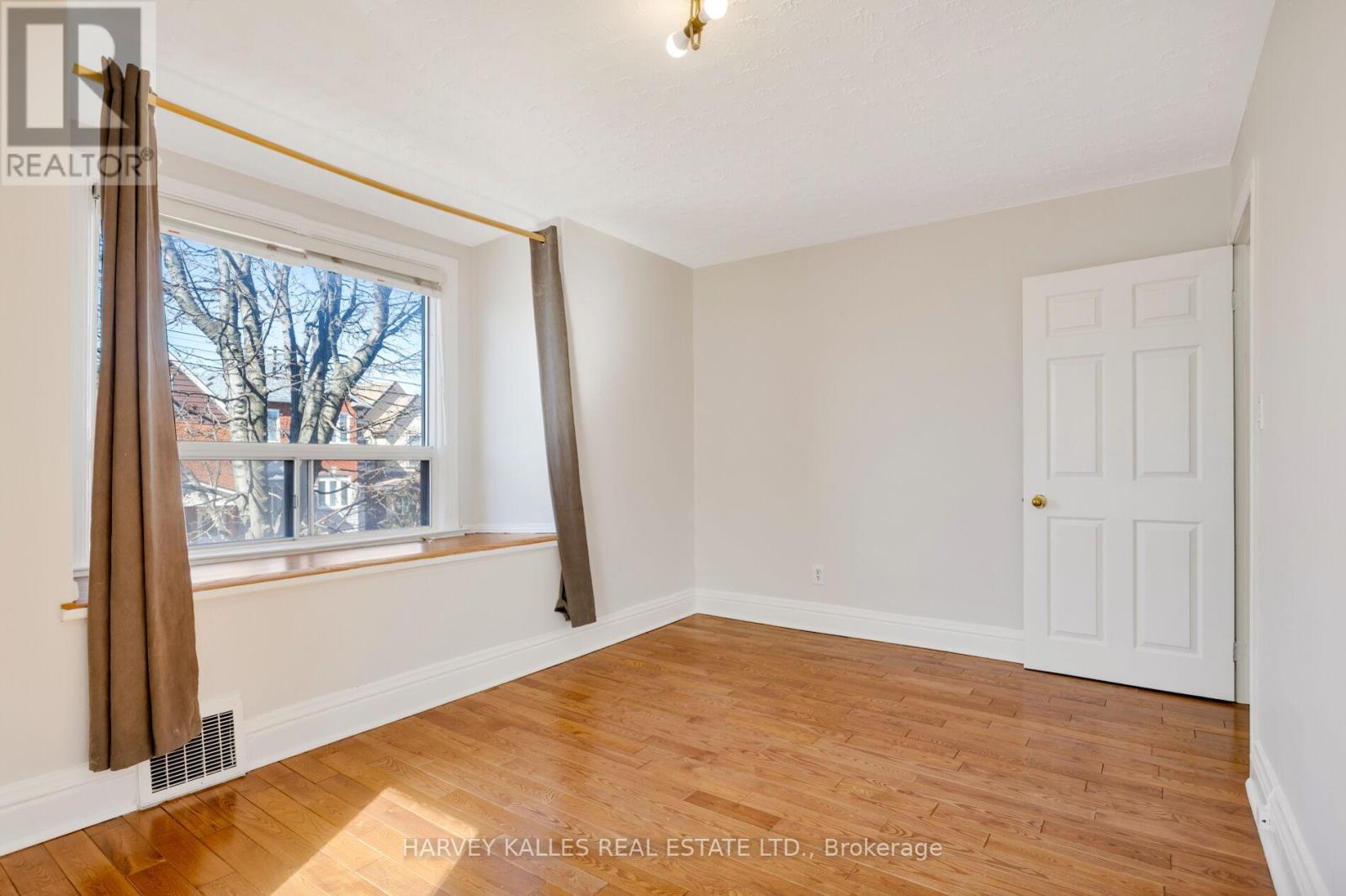 Upper - 429 Margueretta Street, Toronto, Ontario  M6H 3S6 - Photo 26 - W12938100