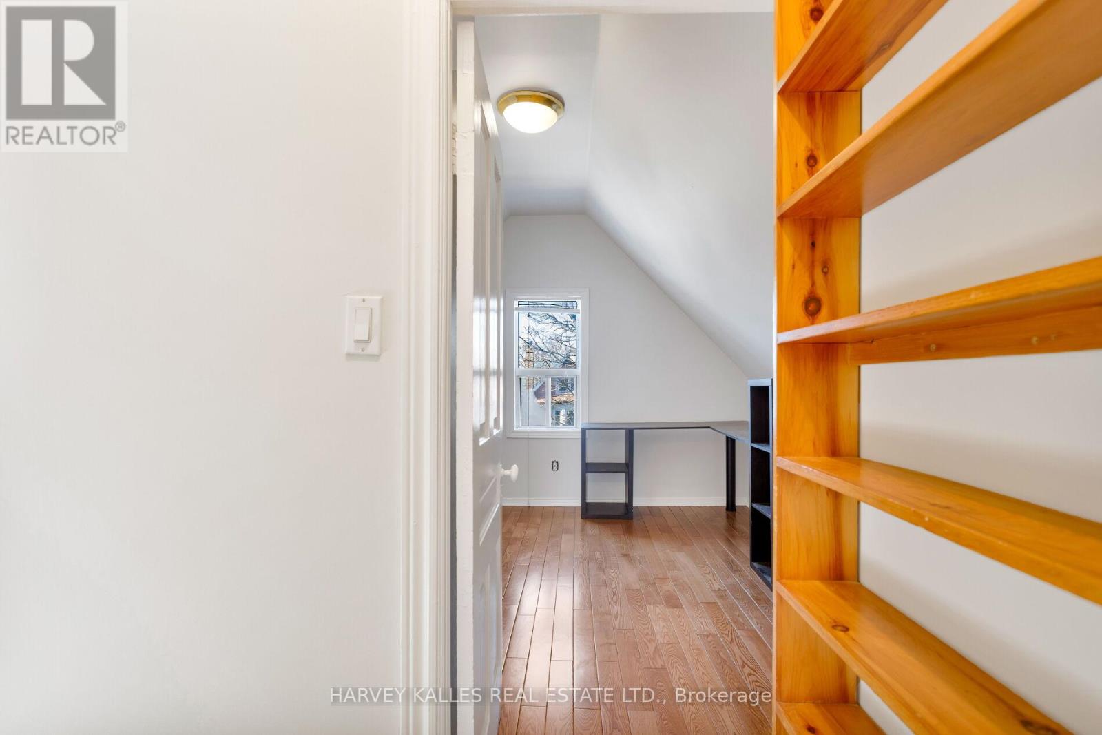 Upper - 429 Margueretta Street, Toronto, Ontario  M6H 3S6 - Photo 28 - W12938100