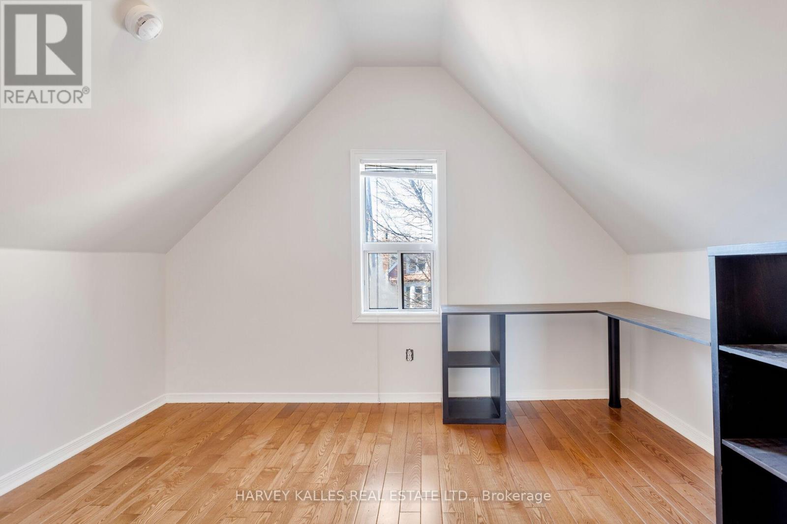 Upper - 429 Margueretta Street, Toronto, Ontario  M6H 3S6 - Photo 31 - W12938100