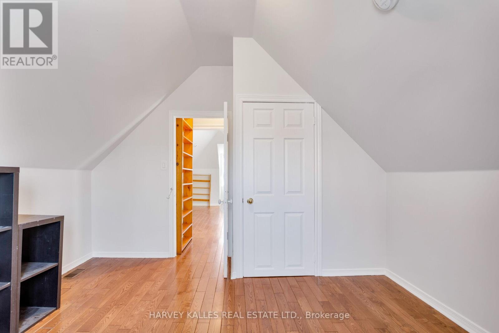 Upper - 429 Margueretta Street, Toronto, Ontario  M6H 3S6 - Photo 32 - W12938100