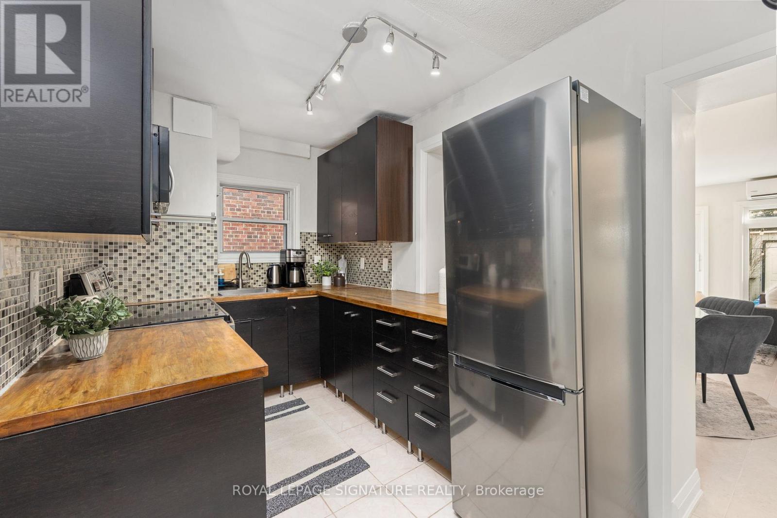 493 Jane Street, Toronto, Ontario  M6S 4A1 - Photo 10 - W12938106