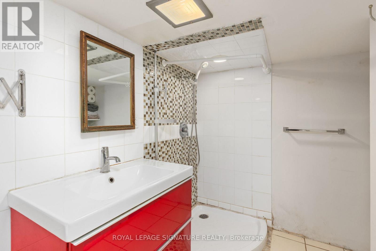 493 Jane Street, Toronto, Ontario  M6S 4A1 - Photo 22 - W12938106