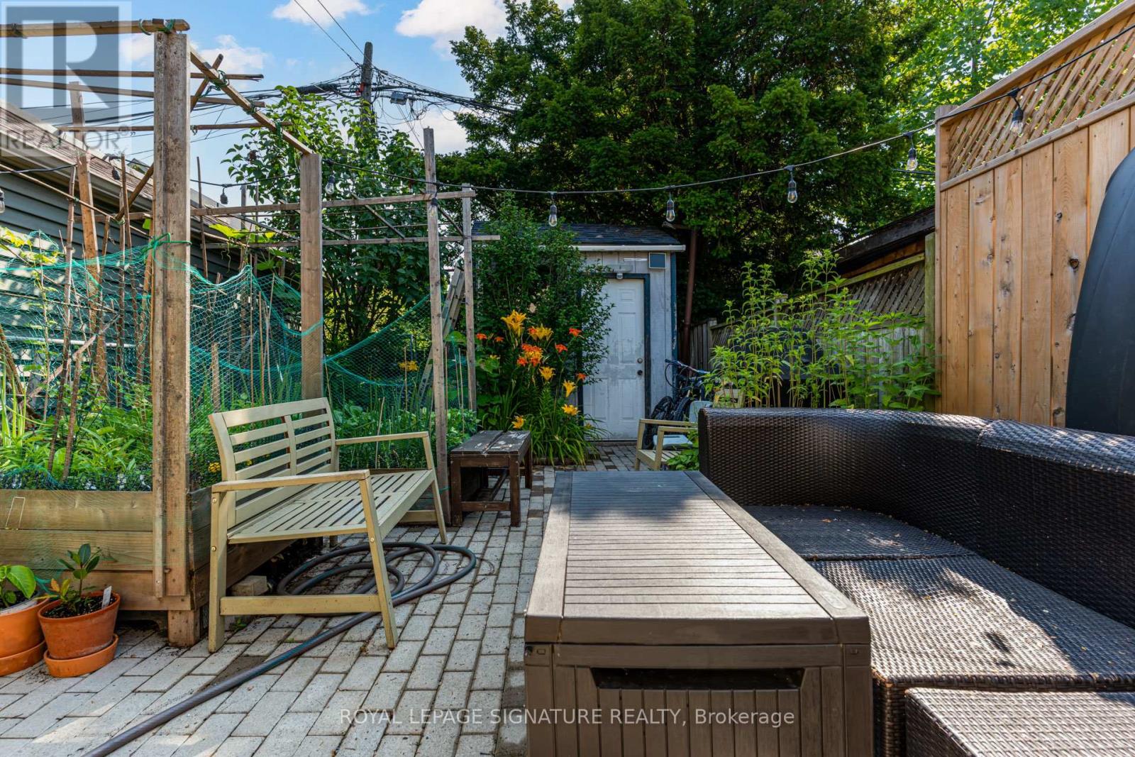 493 Jane Street, Toronto, Ontario  M6S 4A1 - Photo 25 - W12938106