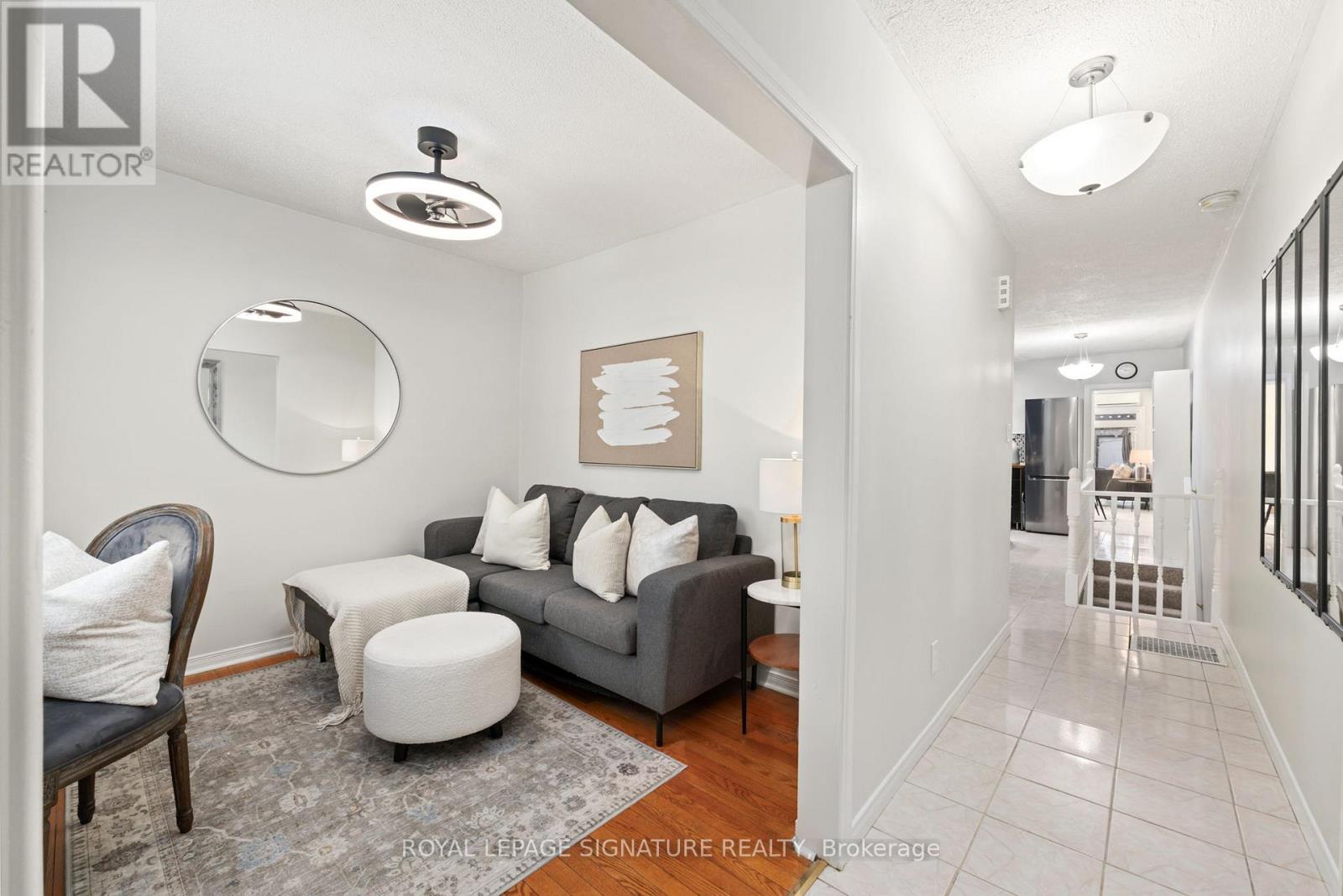 493 Jane Street, Toronto, Ontario  M6S 4A1 - Photo 5 - W12938106