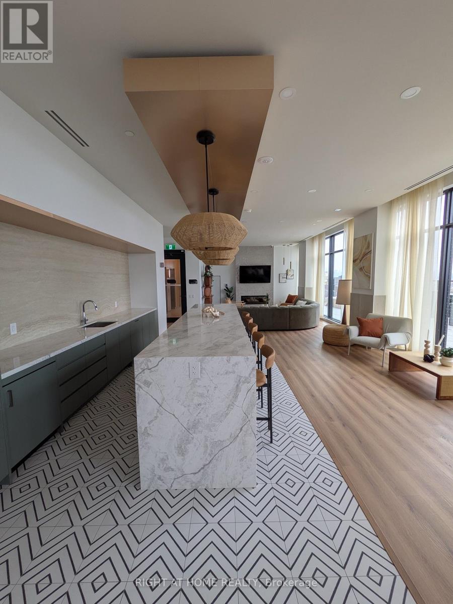 906 - 1660 Bloor Street W, Toronto, Ontario  M6P 0C6 - Photo 11 - W12938112