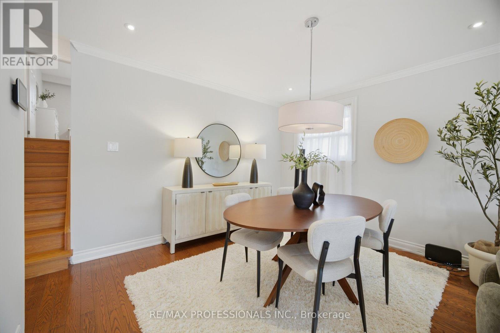 2 Thicket Road, Toronto, Ontario  M9C 2T3 - Photo 10 - W12938128