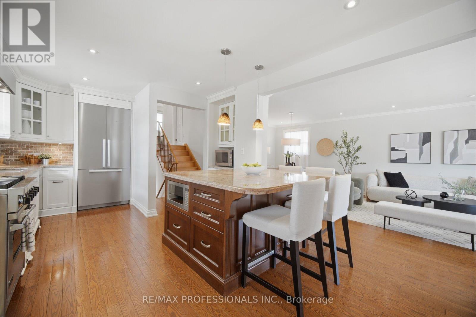 2 Thicket Road, Toronto, Ontario  M9C 2T3 - Photo 15 - W12938128