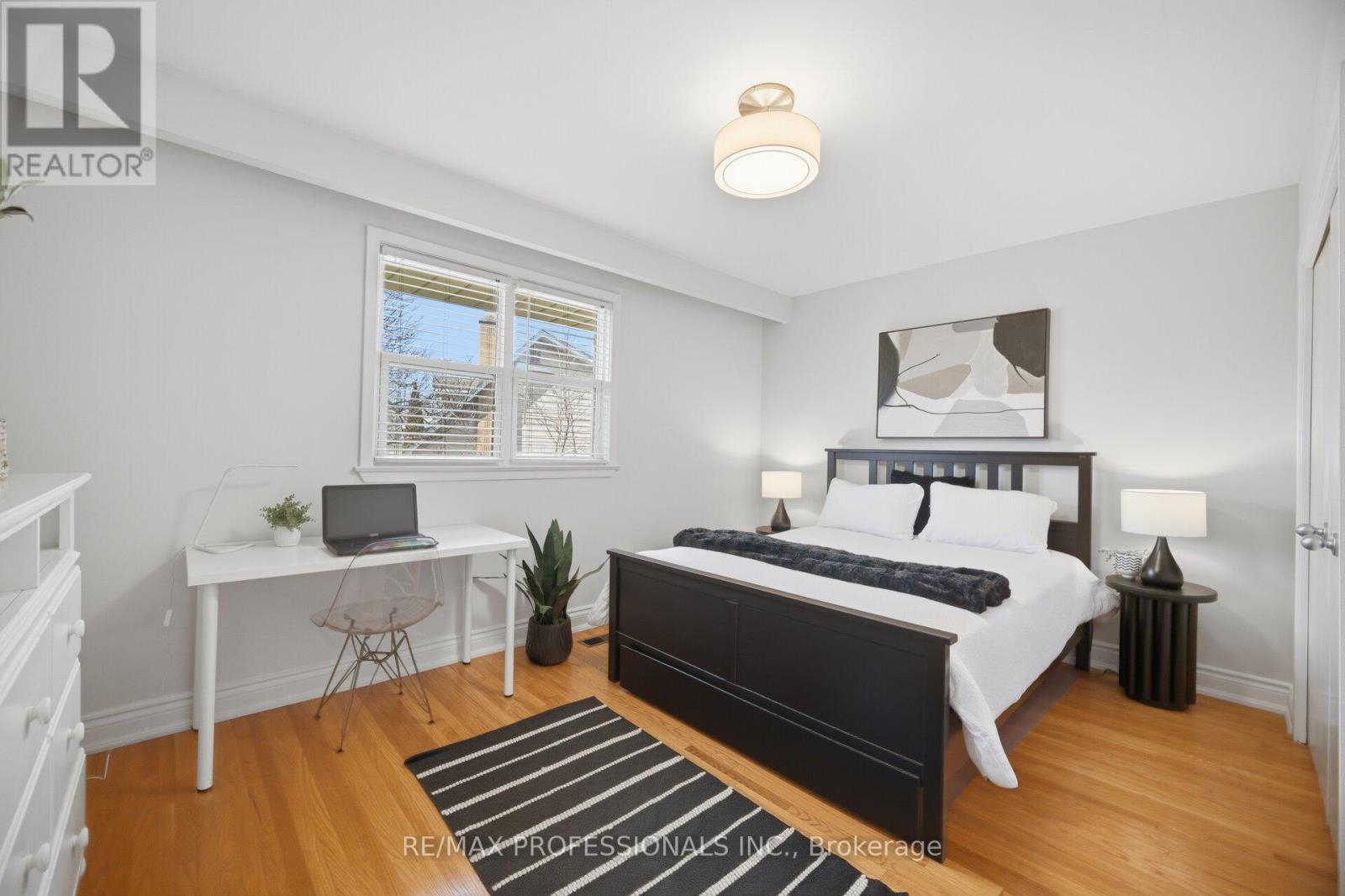 2 Thicket Road, Toronto, Ontario  M9C 2T3 - Photo 18 - W12938128