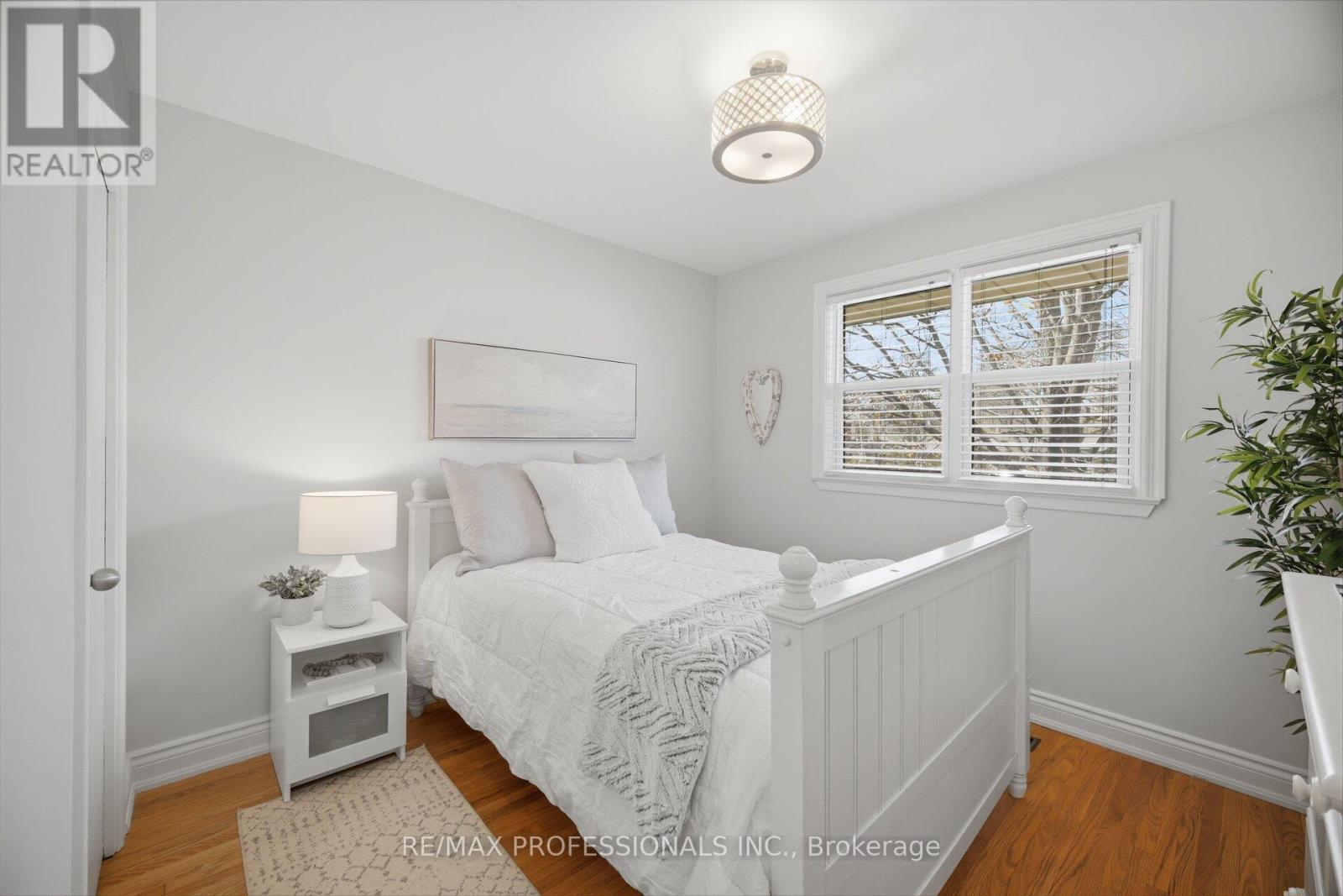 2 Thicket Road, Toronto, Ontario  M9C 2T3 - Photo 21 - W12938128