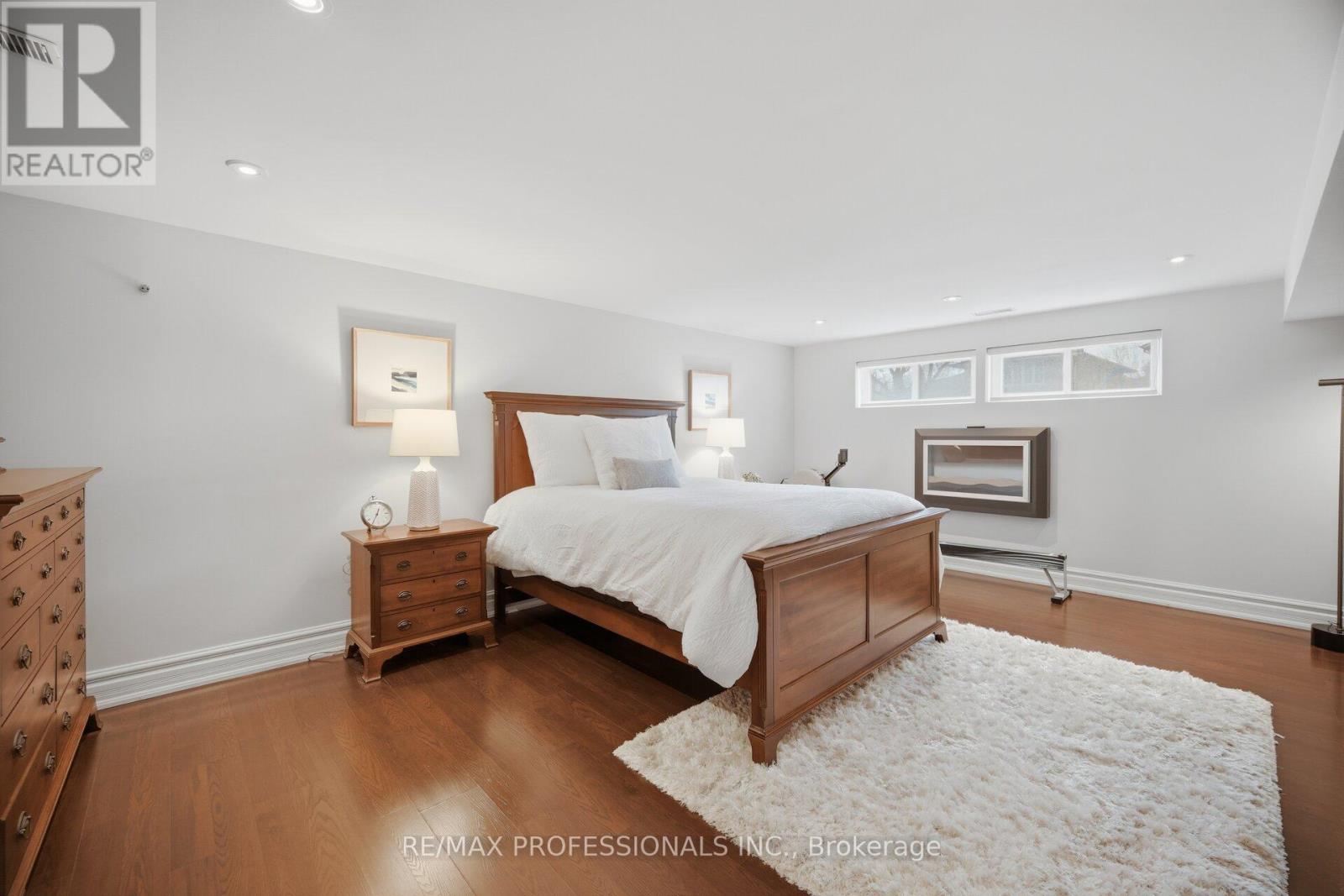 2 Thicket Road, Toronto, Ontario  M9C 2T3 - Photo 35 - W12938128