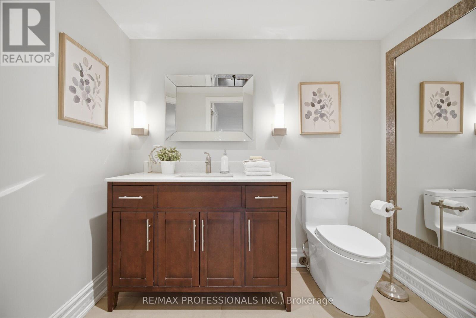 2 Thicket Road, Toronto, Ontario  M9C 2T3 - Photo 38 - W12938128