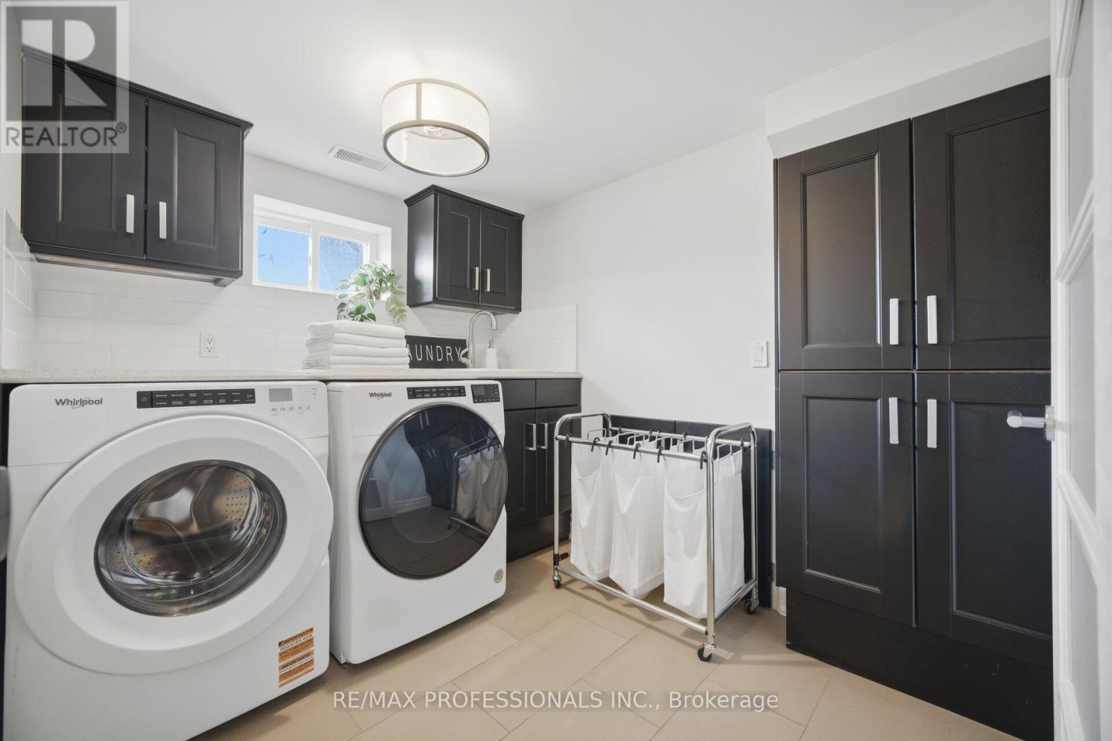 2 Thicket Road, Toronto, Ontario  M9C 2T3 - Photo 40 - W12938128