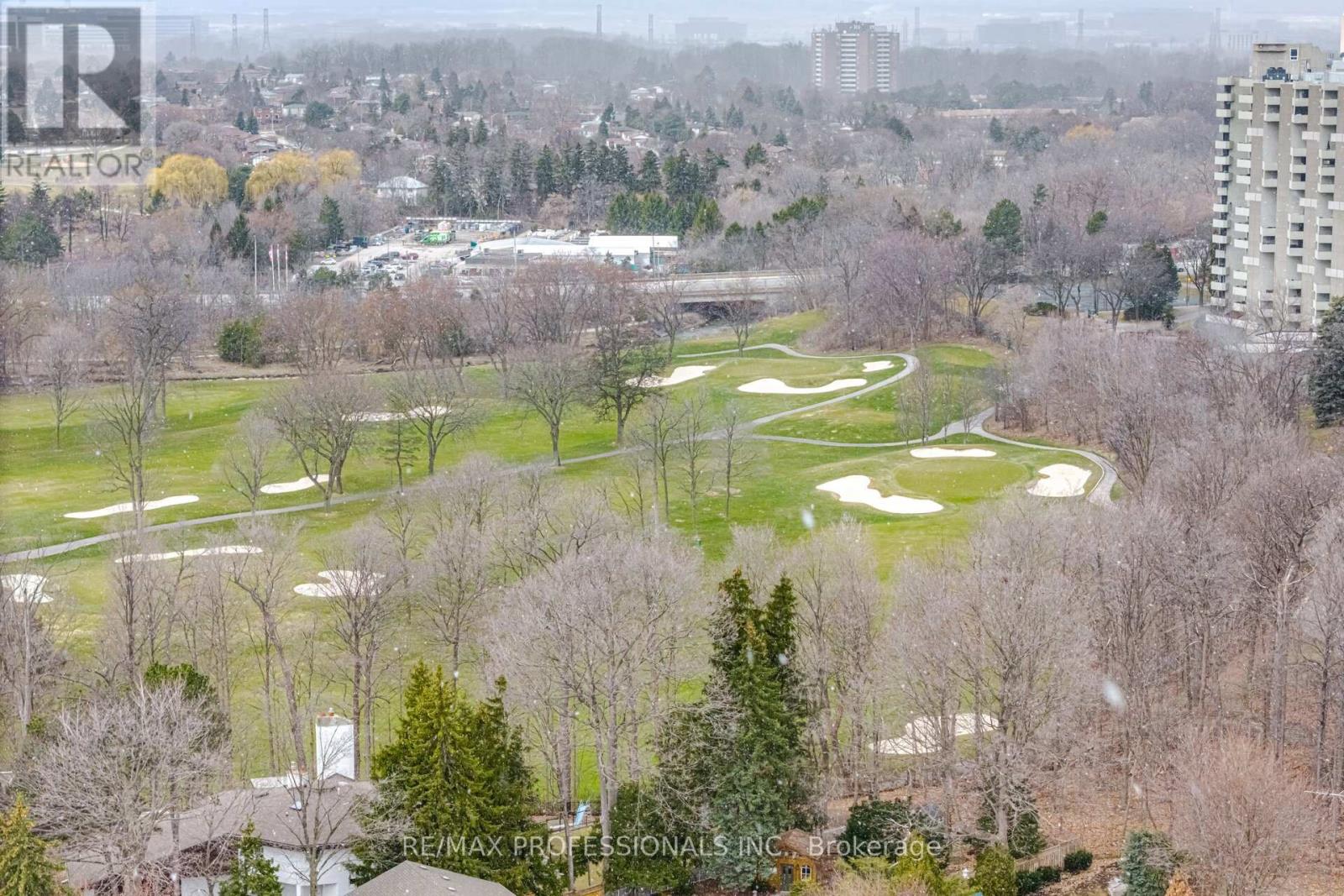 2 Thicket Road, Toronto, Ontario  M9C 2T3 - Photo 48 - W12938128