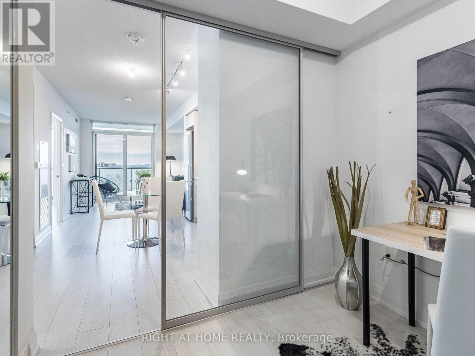 2610 - 30 Gibbs Road, Toronto (Islington-City Centre West), Ontario  M9B 0E4 - Photo 26 - W12938144