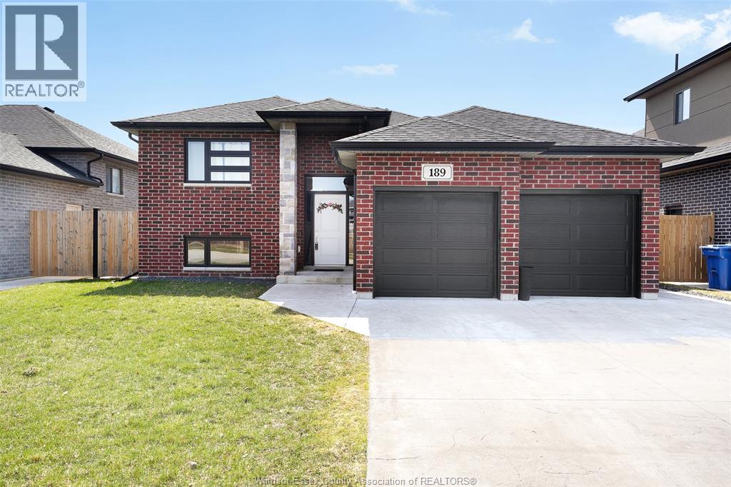 MLS# 26002153: 189 DAVIS STREET, Amherstburg, Canada