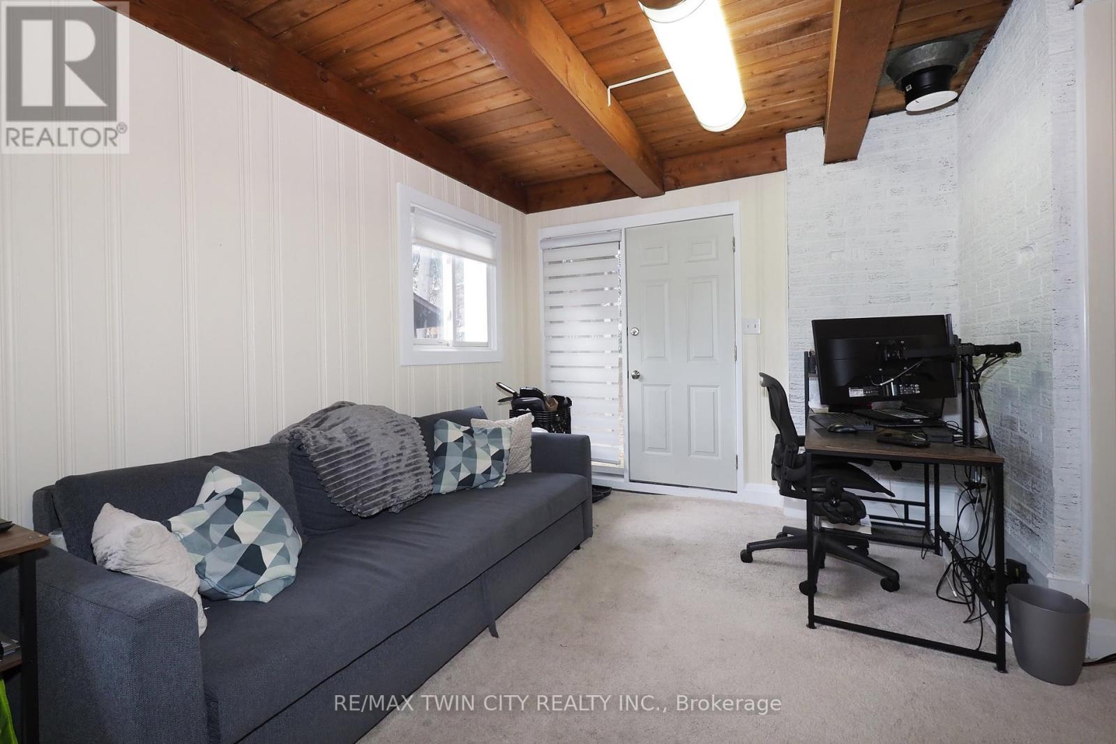 163 Pinegrove Crescent, Waterloo, Ontario  N2L 4T9 - Photo 18 - X12938116