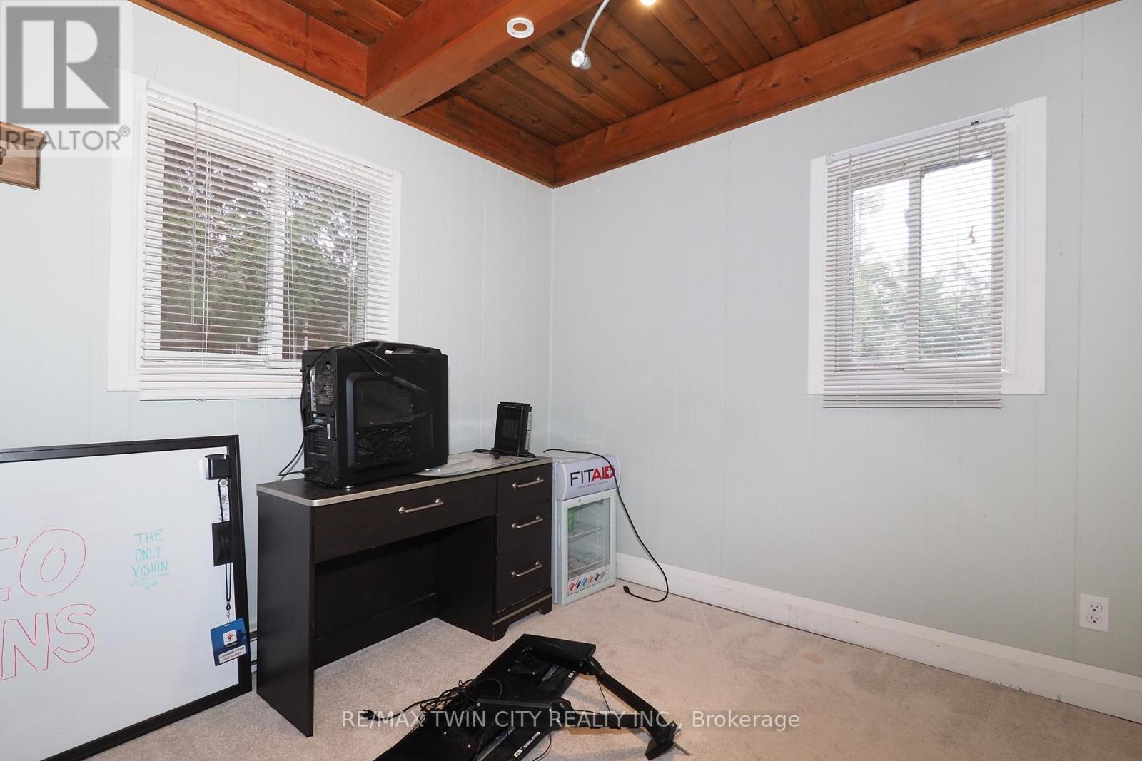 163 Pinegrove Crescent, Waterloo, Ontario  N2L 4T9 - Photo 21 - X12938116