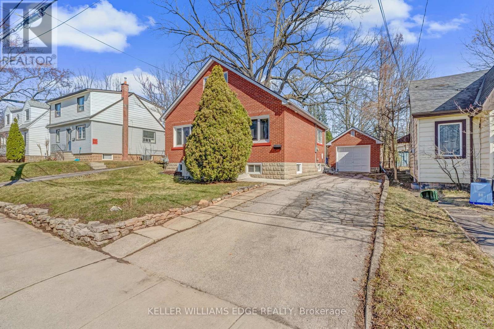 23 Clifford Street, Hamilton, Ontario  L8S 2Z7 - Photo 2 - X12938146