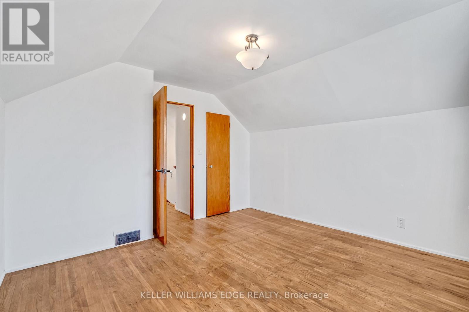 23 Clifford Street, Hamilton, Ontario  L8S 2Z7 - Photo 31 - X12938146