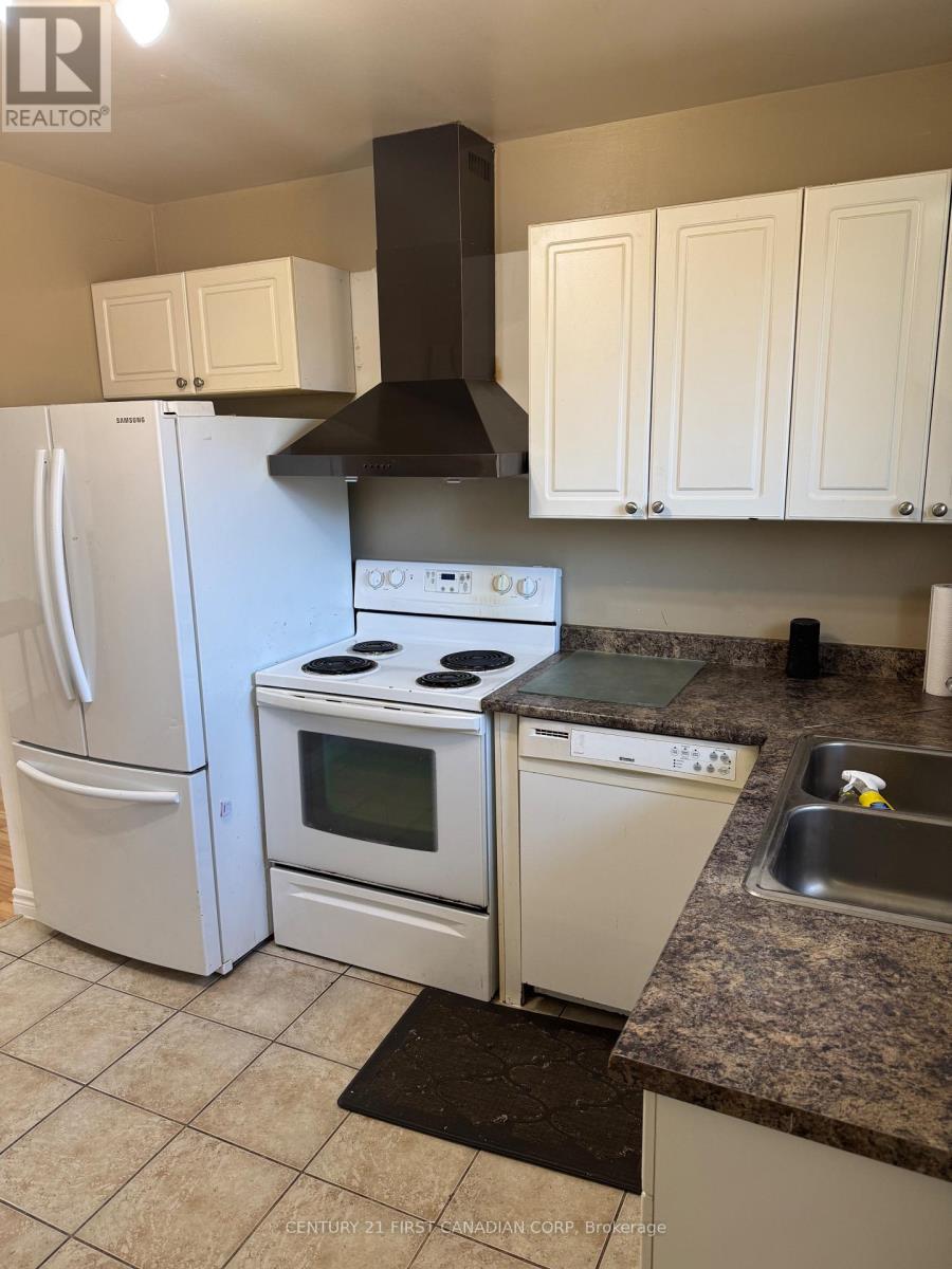 12 Noel Avenue, London East, Ontario  N5V 1A9 - Photo 22 - X12929310