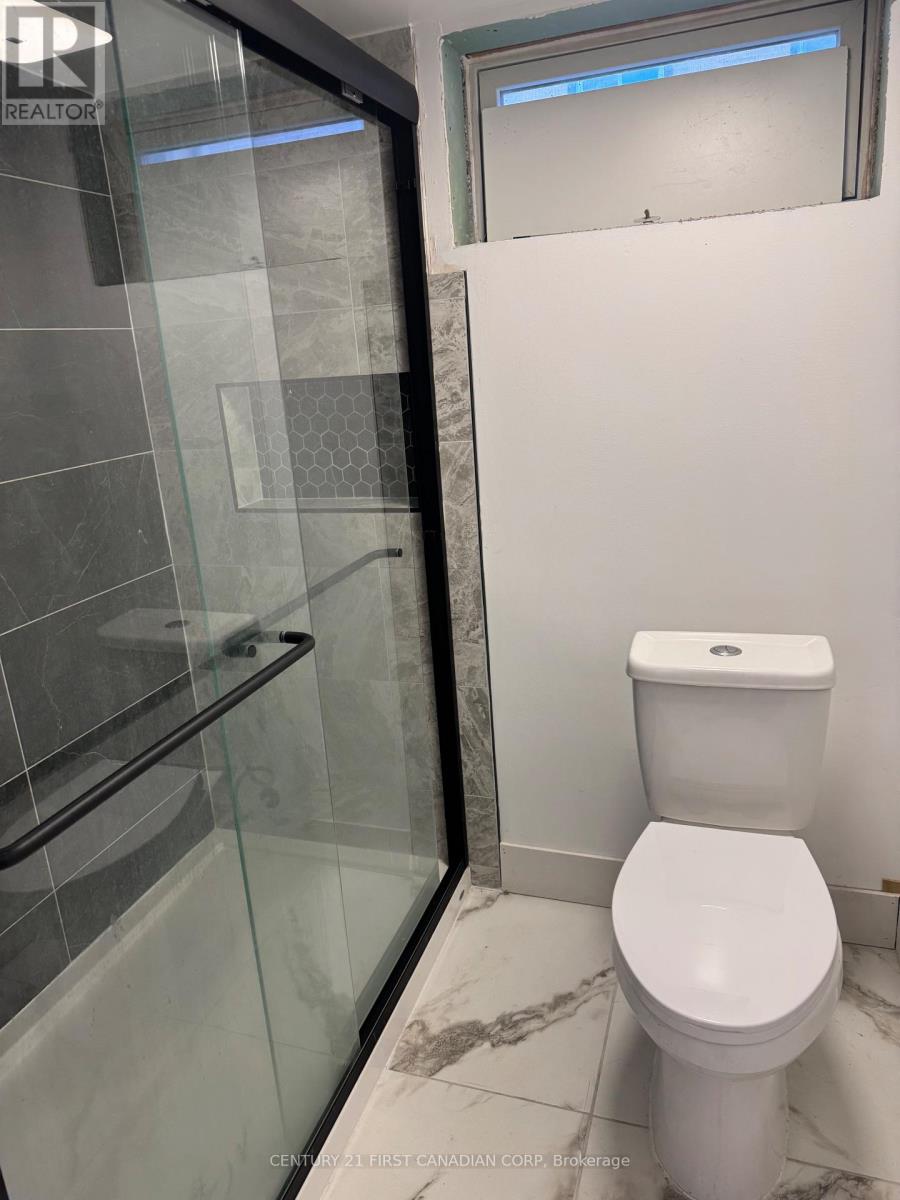 12 Noel Avenue, London East, Ontario  N5V 1A9 - Photo 29 - X12929310