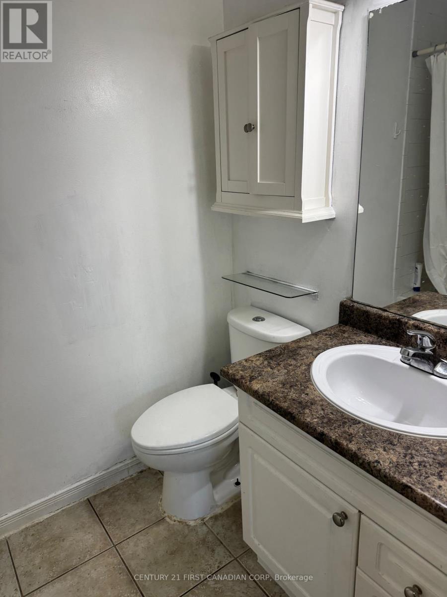 12 Noel Avenue, London East, Ontario  N5V 1A9 - Photo 34 - X12929310