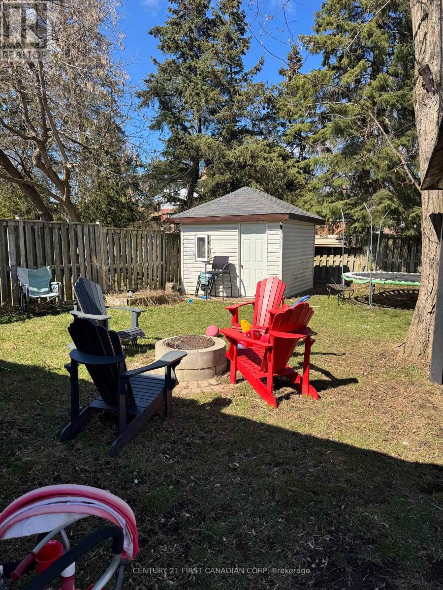 12 Noel Avenue, London East, Ontario  N5V 1A9 - Photo 43 - X12929310