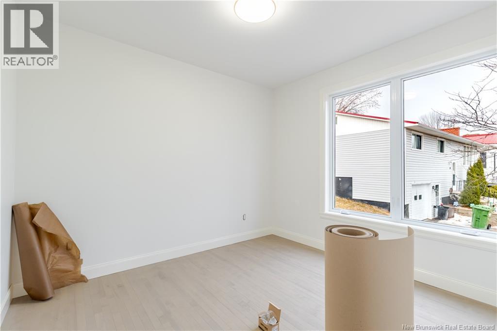 16 Mayflower Street, Fredericton, New Brunswick  E3C 1L5 - Photo 18 - NB133855