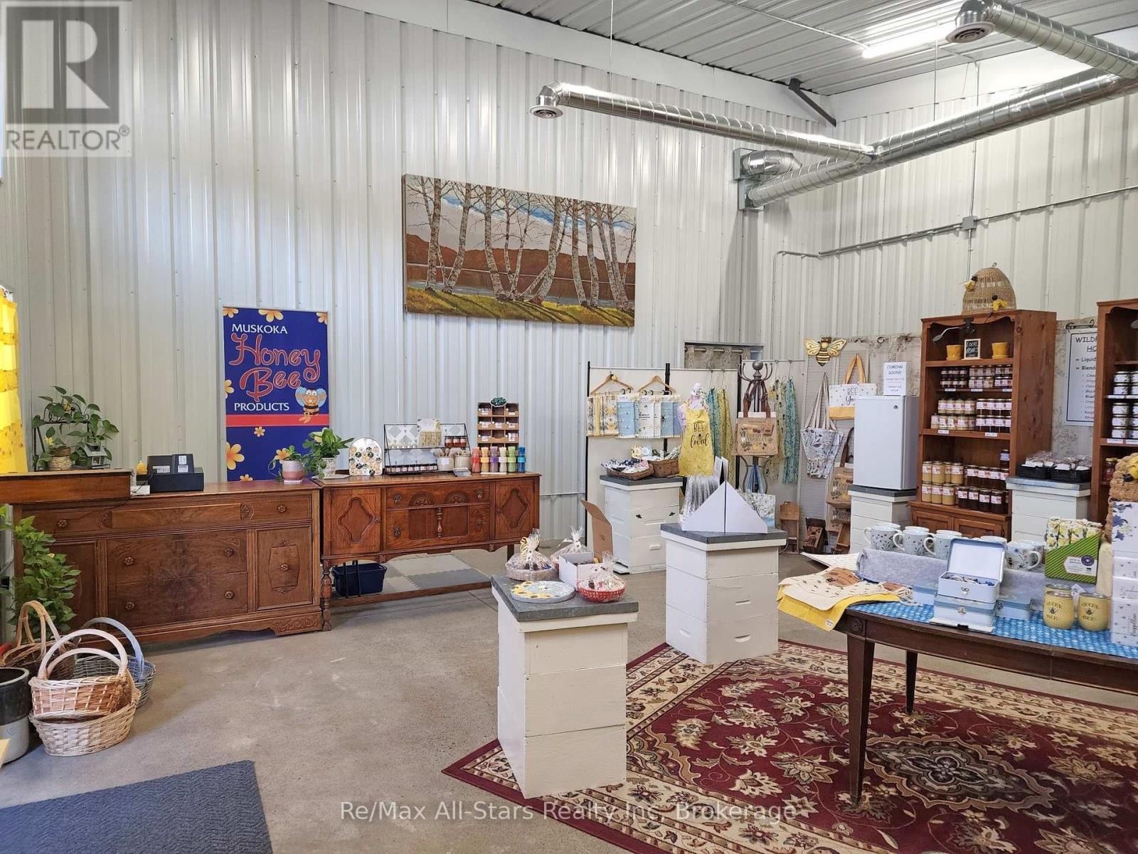 25754 35 Highway, Lake Of Bays, Ontario  P0A 1H0 - Photo 21 - X12347380